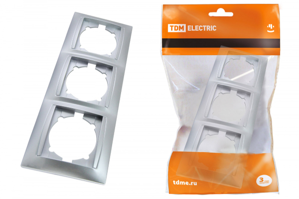 Рамка 3-х постовая горизонтальная серебр. металлик Лама